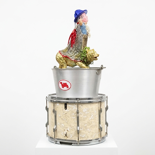 SWEETLOVE William - Monument on a drum